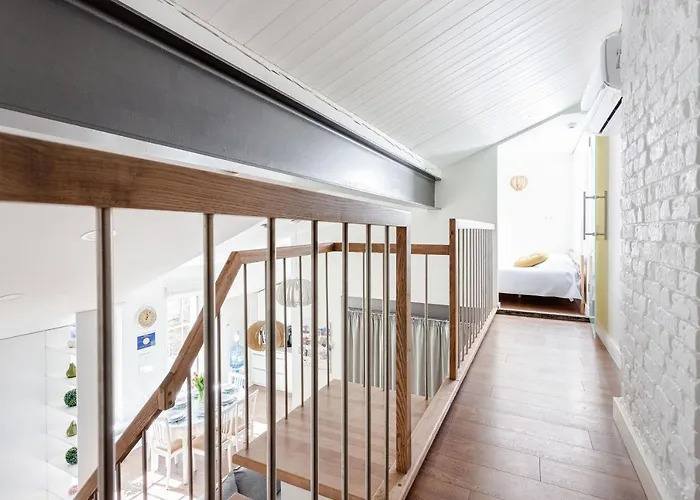 3 Bedroom Apartment 24H Self Check In, Free Parking, Ac, Fireplace
