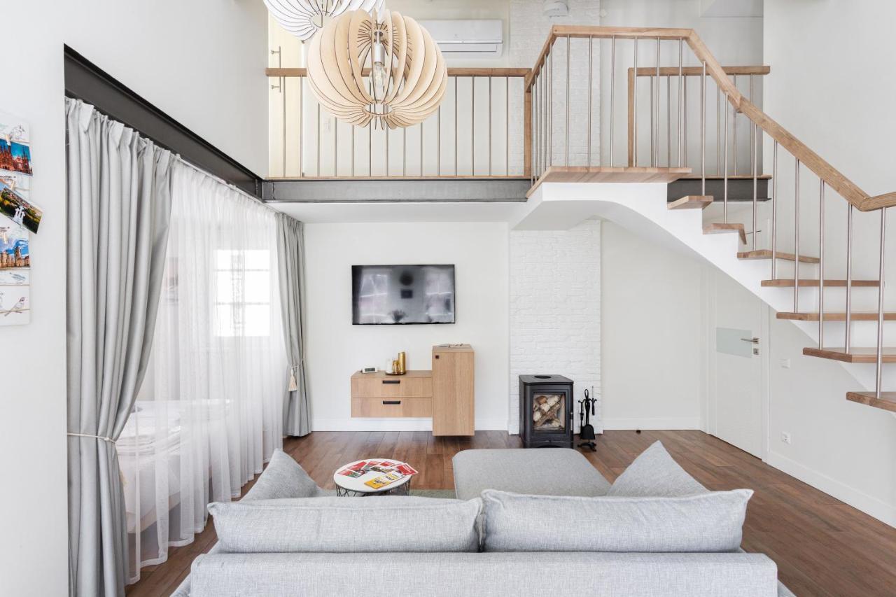 3 Bedroom 24h Self Check In, Free Parking, Ac, Fireplace